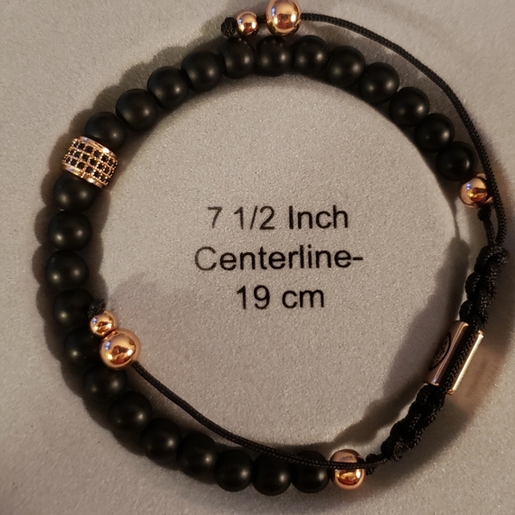 Matte Black Onyx Handcrafted Beaded Bracelet with 8k Gold Accent Beads - Picture 6 of 7